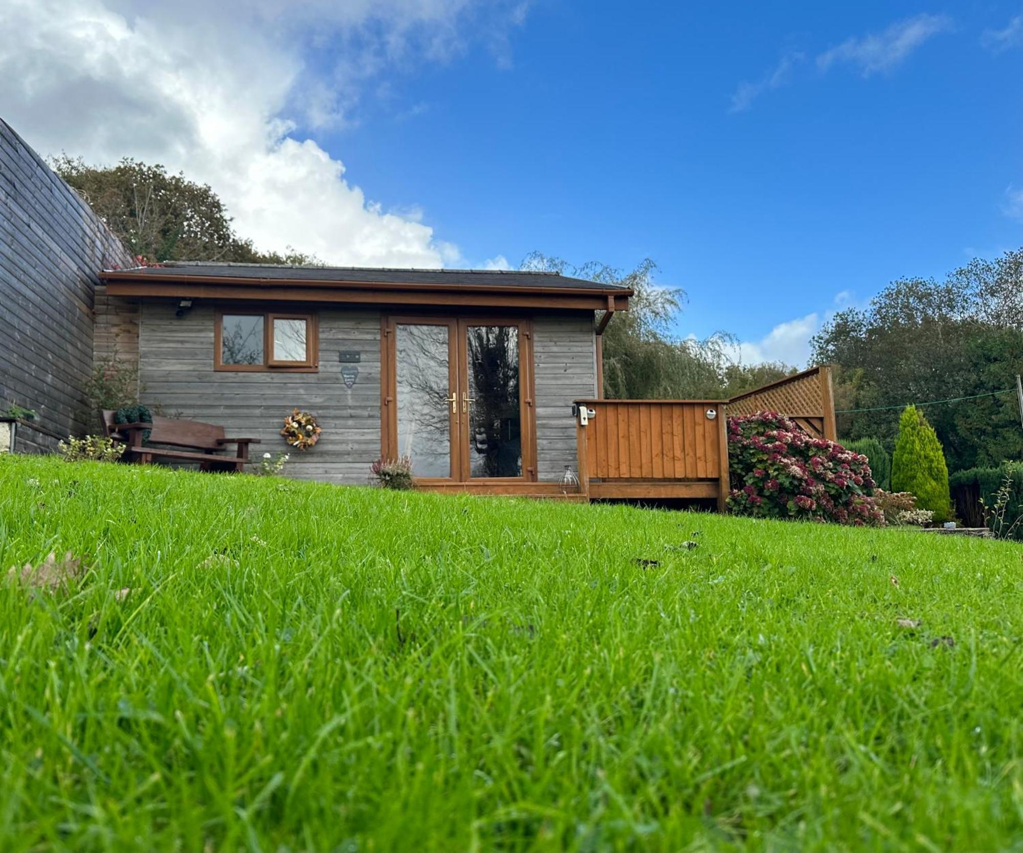 Swansea Log Cabin Pontardawe Екстер'єр фото